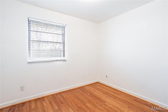 9855 Ione Lane, St Louis, MO 63123