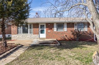 9855 Ione Lane, St Louis, MO 63123