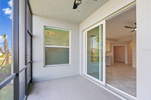 19015 SCALLOP LOOP 103, Lakewood Ranch, FL 34211