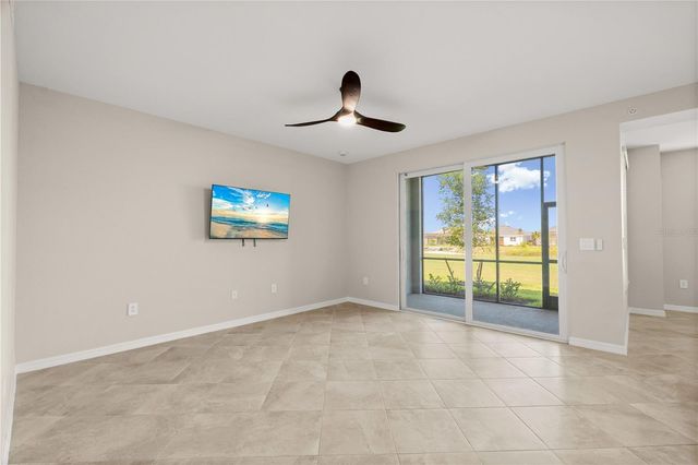 19015 SCALLOP LOOP 103, Lakewood Ranch, FL 34211