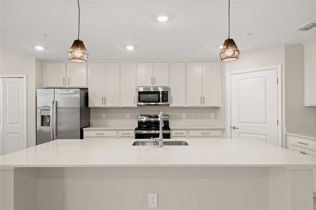 19015 SCALLOP LOOP 103, Lakewood Ranch, FL 34211