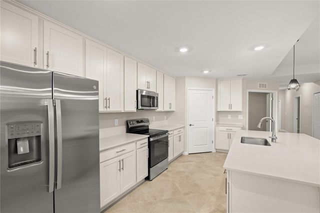 19015 SCALLOP LOOP 103, Lakewood Ranch, FL 34211