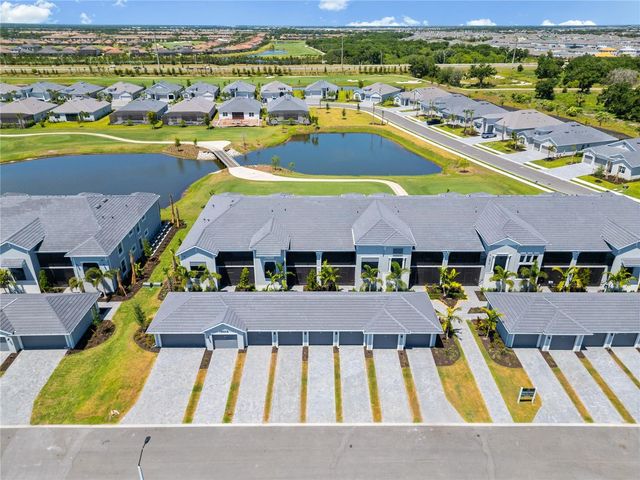 19015 SCALLOP LOOP 103, Lakewood Ranch, FL 34211