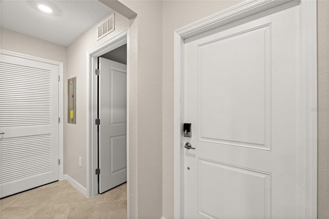 19015 SCALLOP LOOP 103, Lakewood Ranch, FL 34211