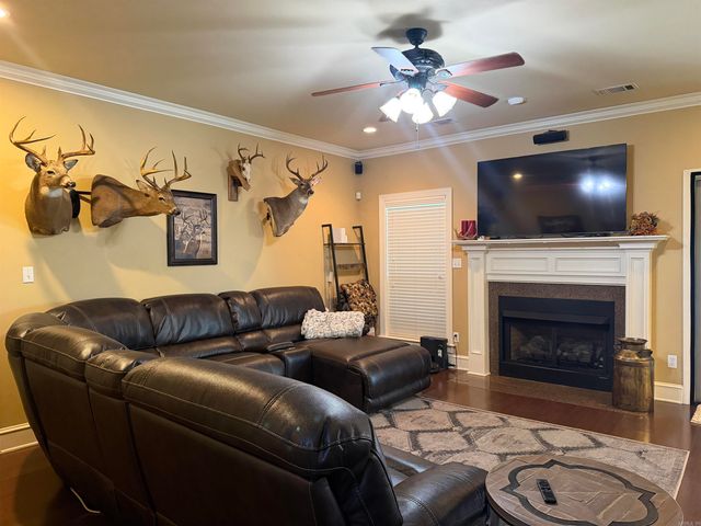 5600 Pear Tree Drive Drive, Hensley, AR 72206