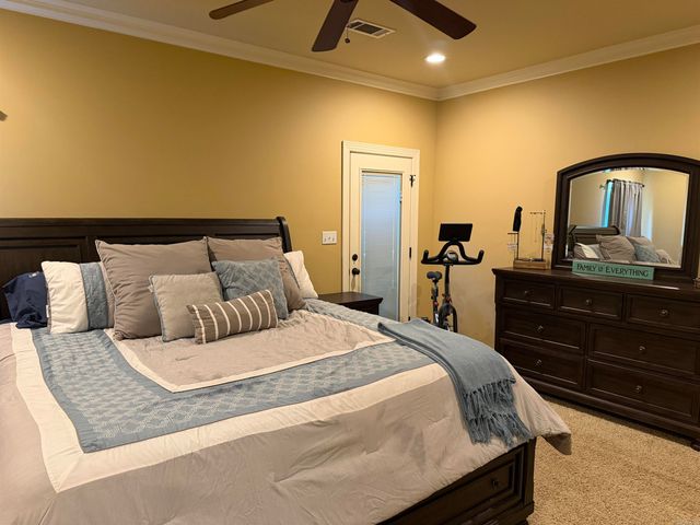 5600 Pear Tree Drive Drive, Hensley, AR 72206