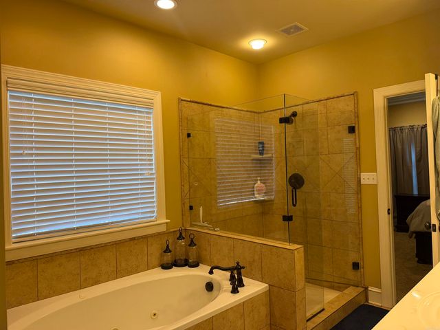 5600 Pear Tree Drive Drive, Hensley, AR 72206