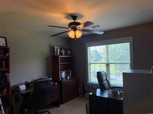 5600 Pear Tree Drive Drive, Hensley, AR 72206