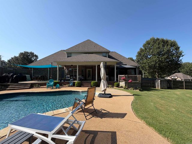 5600 Pear Tree Drive Drive, Hensley, AR 72206