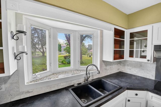 2509 Edgemont Avenue, Waterloo, IA 50702