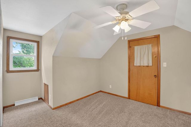 2509 Edgemont Avenue, Waterloo, IA 50702