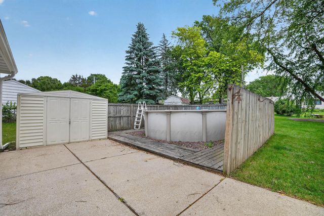 2509 Edgemont Avenue, Waterloo, IA 50702
