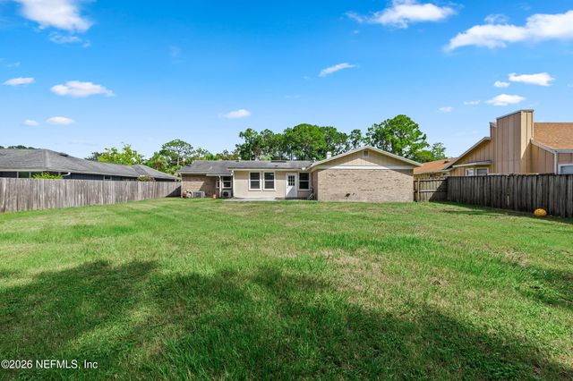 3383 CHRYSLER Drive, Jacksonville, FL 32257