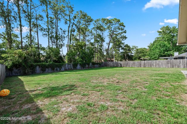 3383 CHRYSLER Drive, Jacksonville, FL 32257