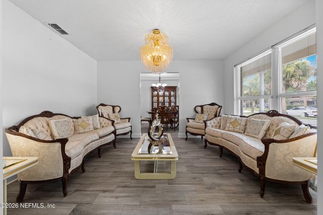 3383 CHRYSLER Drive, Jacksonville, FL 32257