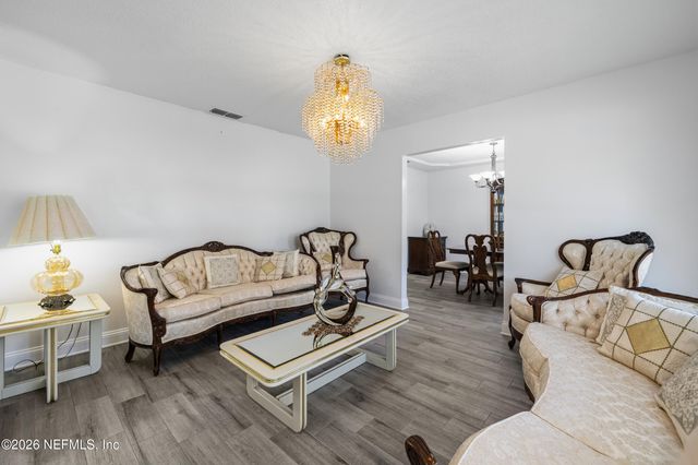 3383 CHRYSLER Drive, Jacksonville, FL 32257