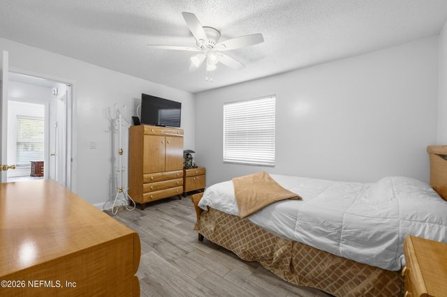 3383 CHRYSLER Drive, Jacksonville, FL 32257