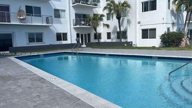 1880 S Treasure Dr 2G, North Bay Village, FL 33141