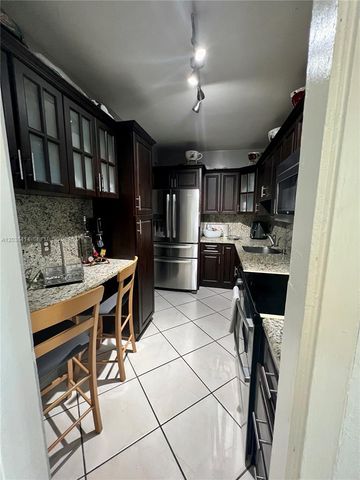 1880 S Treasure Dr 2G, North Bay Village, FL 33141