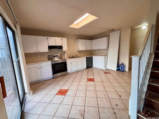 6338 Beech Trail, Converse, TX 78109