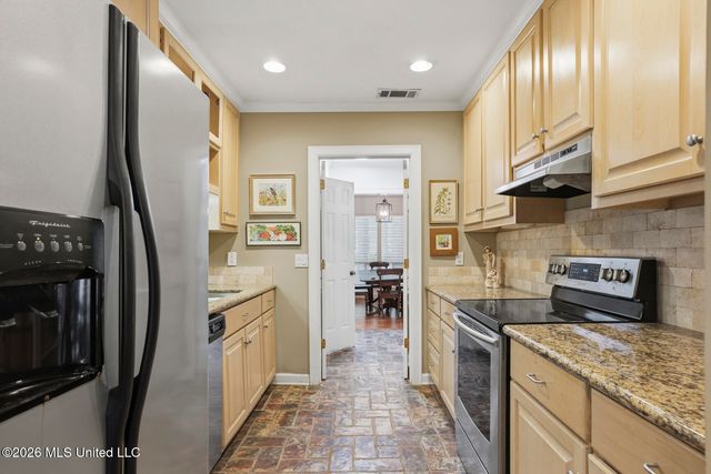 36 Eastbrooke Street, Jackson, MS 39216