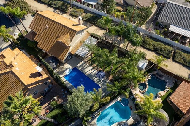 30354 Falcon Point Court, Murrieta, CA 92563