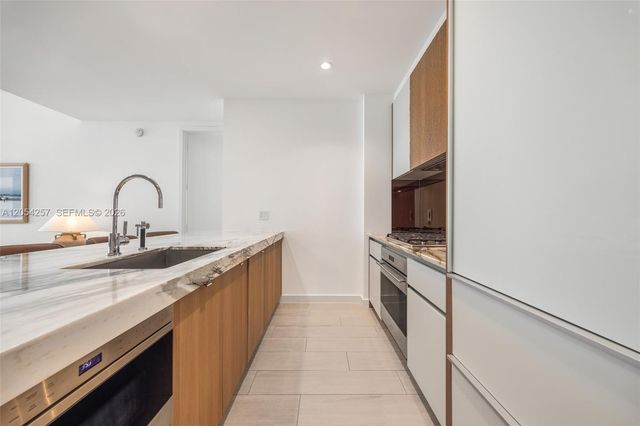 2831 S Bayshore Drive 1701, Coconut Grove, FL 33133