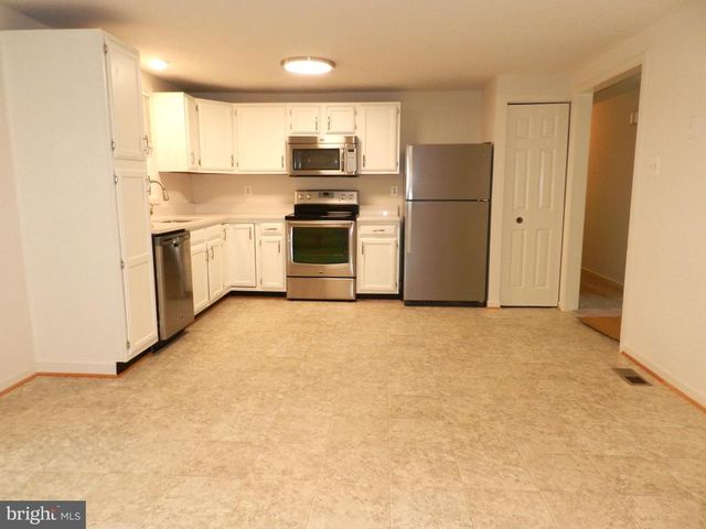 10605 HOLLEYBROOKE DR, Spotsylvania, VA 22553