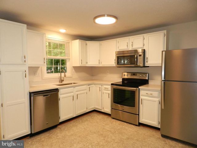10605 HOLLEYBROOKE DR, Spotsylvania, VA 22553