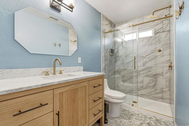 8553 Gardena Rd, Lakeside, CA 92040