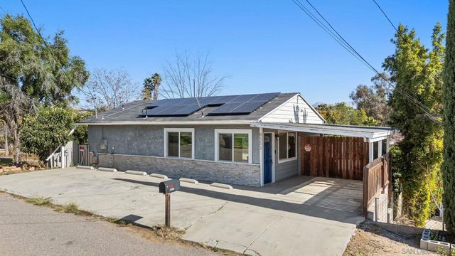 8553 Gardena Rd, Lakeside, CA 92040