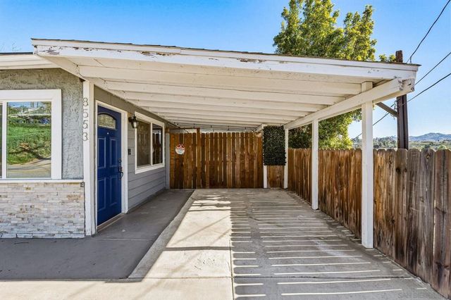 8553 Gardena Rd, Lakeside, CA 92040