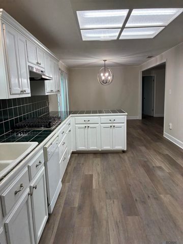 20280 Texas St, Livingston, LA 70754