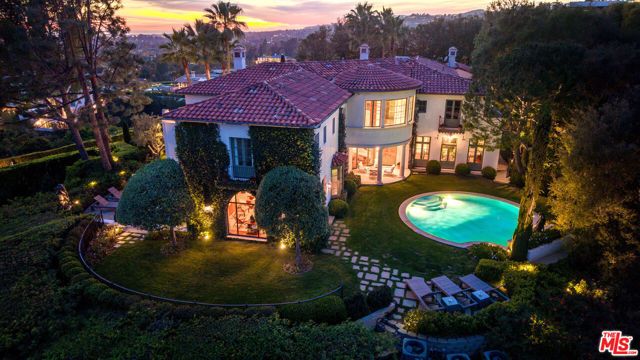 1270 Shadow Hill Way, Beverly Hills, CA 90210