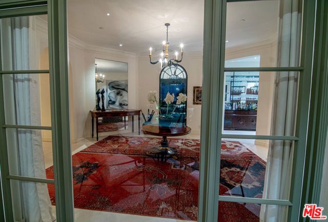 1270 Shadow Hill Way, Beverly Hills, CA 90210