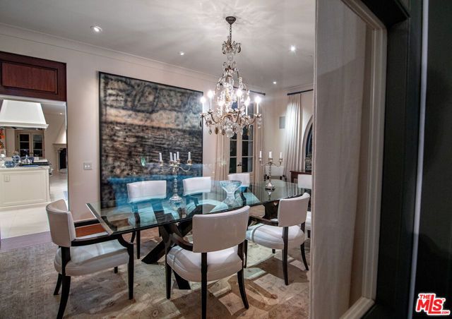 1270 Shadow Hill Way, Beverly Hills, CA 90210