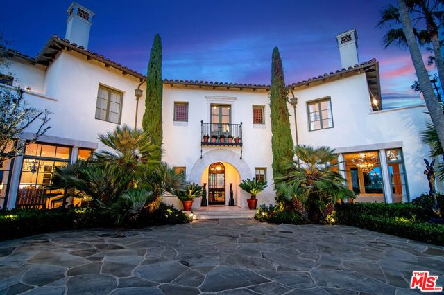 1270 Shadow Hill Way, Beverly Hills, CA 90210