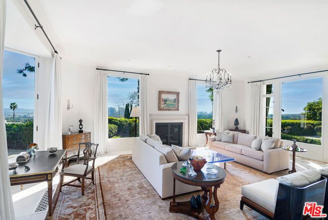 1270 Shadow Hill Way, Beverly Hills, CA 90210