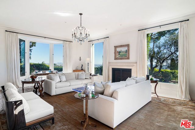 1270 Shadow Hill Way, Beverly Hills, CA 90210
