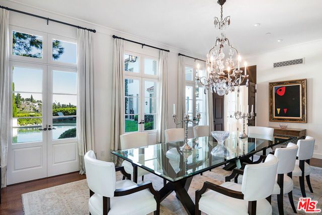 1270 Shadow Hill Way, Beverly Hills, CA 90210