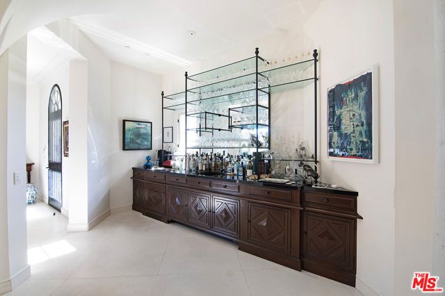 1270 Shadow Hill Way, Beverly Hills, CA 90210