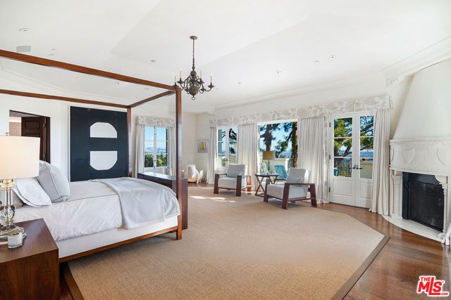 1270 Shadow Hill Way, Beverly Hills, CA 90210