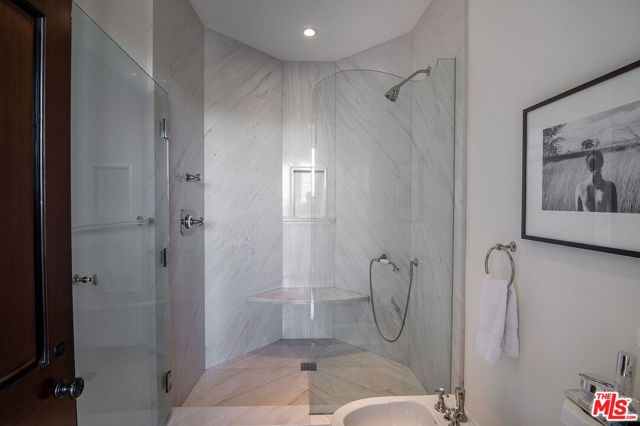 1270 Shadow Hill Way, Beverly Hills, CA 90210