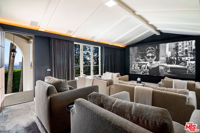 1270 Shadow Hill Way, Beverly Hills, CA 90210