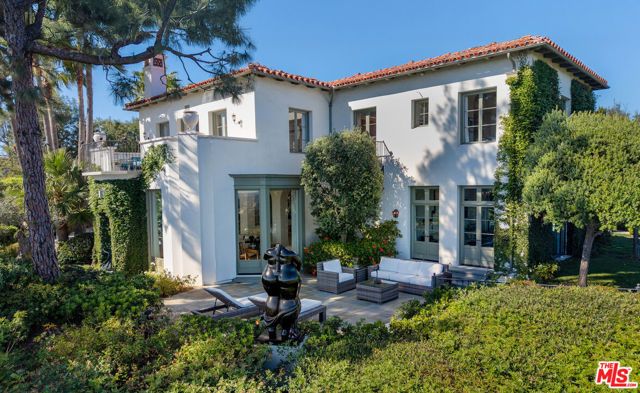 1270 Shadow Hill Way, Beverly Hills, CA 90210