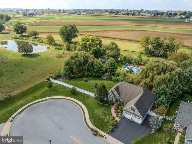 132 CREEKVIEW DR, Paradise, PA 17562