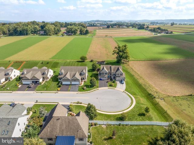 132 CREEKVIEW DR, Paradise, PA 17562