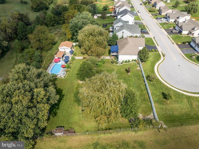 132 CREEKVIEW DR, Paradise, PA 17562