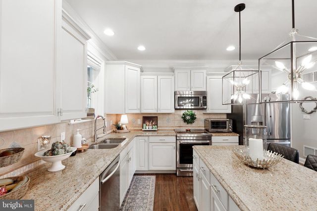 132 CREEKVIEW DR, Paradise, PA 17562