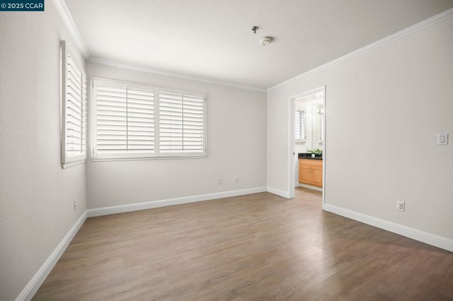 2550 Oak Rd. 209, Walnut Creek, CA 94596